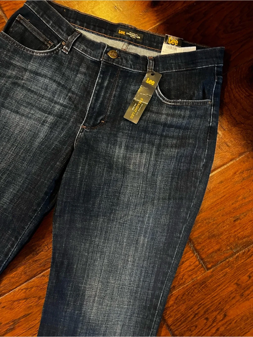 NWT Lee Relaxed Fit Straight Leg Jeans Women’s 14 Long Mid Rise Dark Wash